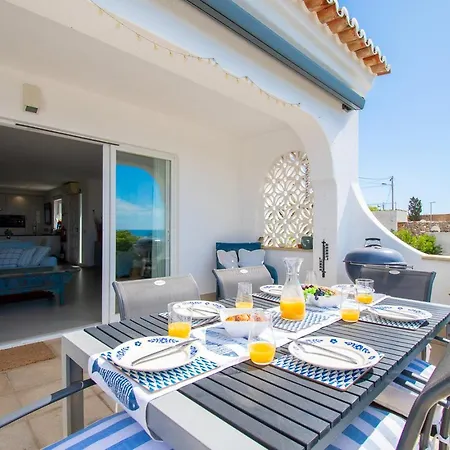 Casa Mar A Vista - View In Town!