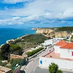 Σπίτι διακοπών Casa Mar A Vista - View In Town!
